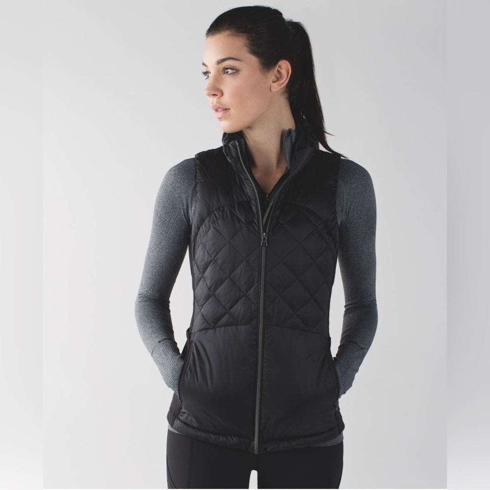 Lululemon Down For A Run Vest in Black, Size 4